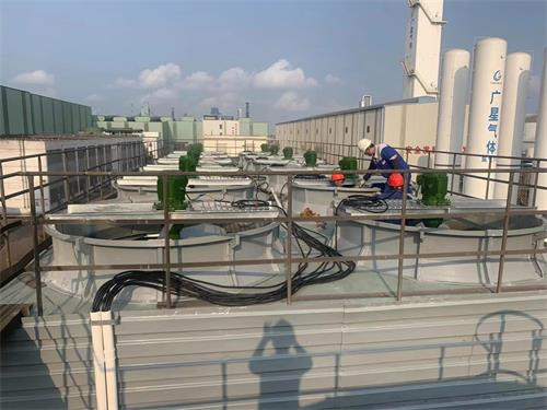 玻璃鋼冷卻塔中的水和空氣熱交換原理？(玻璃鋼冷卻塔噪聲標(biāo)準(zhǔn))